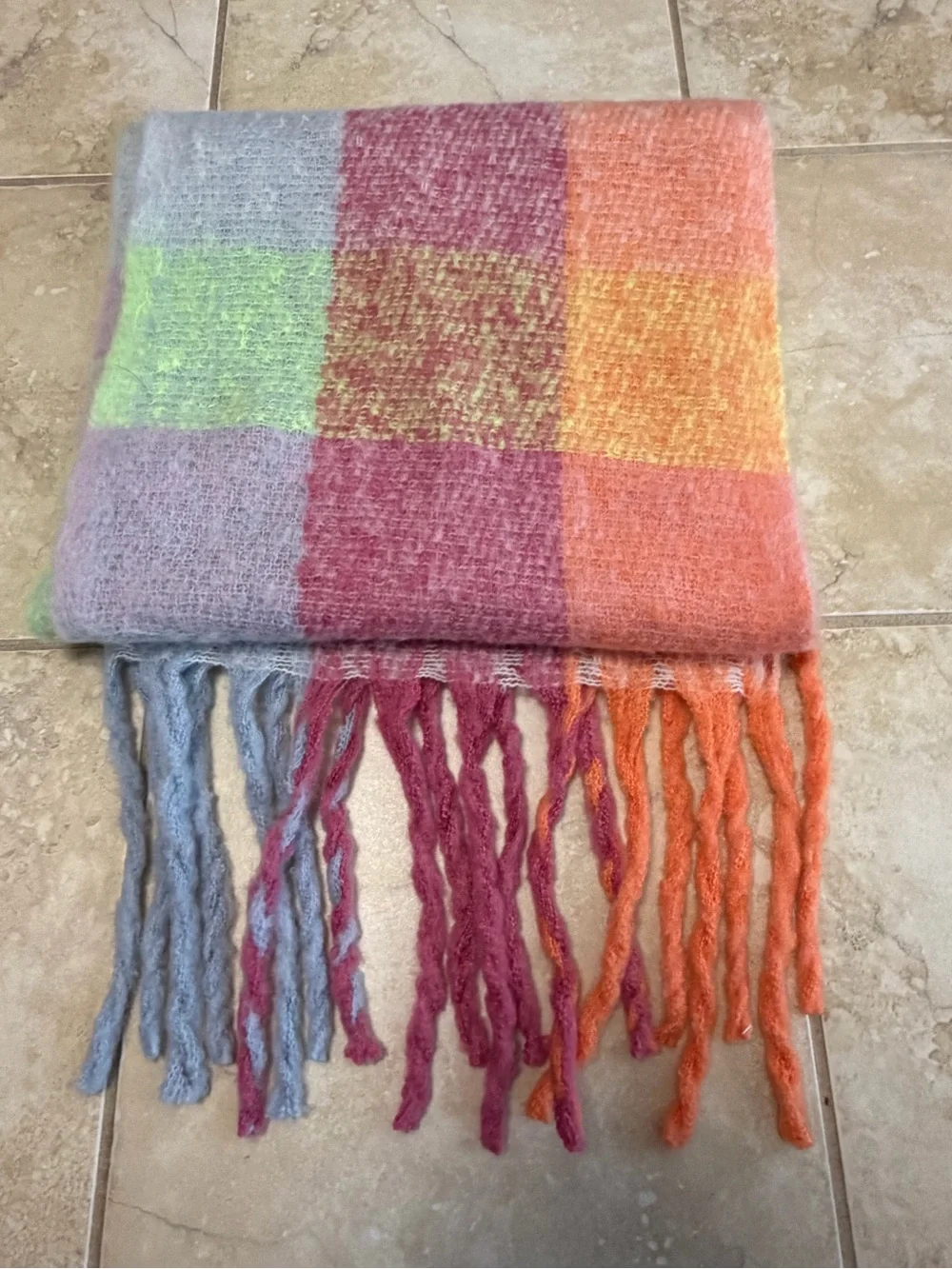 Old Navy Women’s Brushed Multicolor Plaid Fringe Rectangle Scarf Polyester